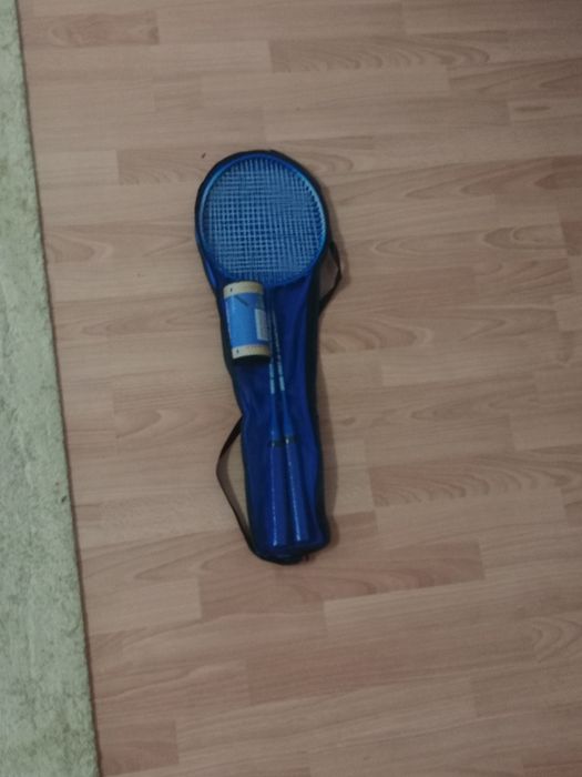 Продам бадминтон