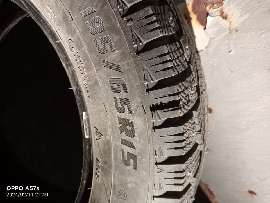 Продам зимние шины