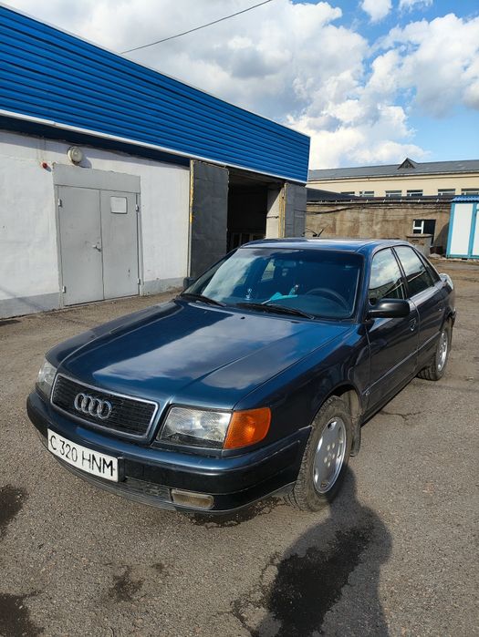 Продам Audi 100 C4