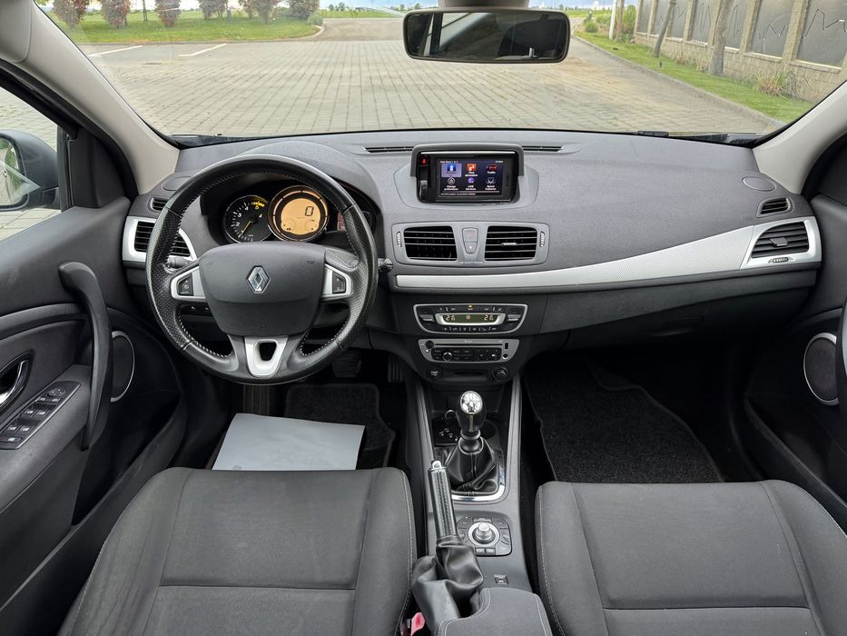 Renault Megane facelift, 1.5dci, Full Option, Stare Perfecta
