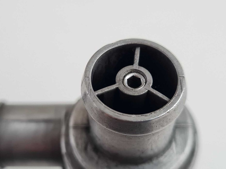 Стъпков мотор за Audi 80 B4 ABK VW Passat B3 2E, BMW E36 E34 1.6 1.8