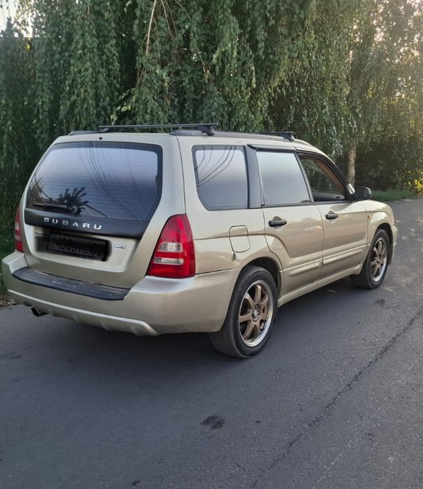 Продам срочно автомобиль марки Subaru forester
