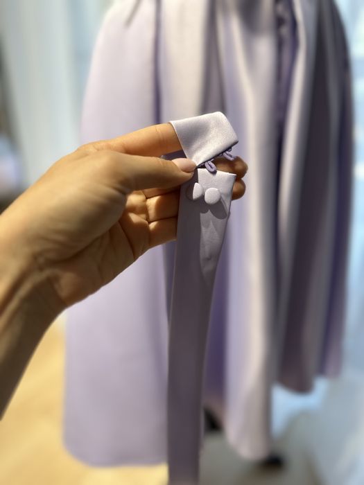 Rochie, purtată o dată, 390 lei