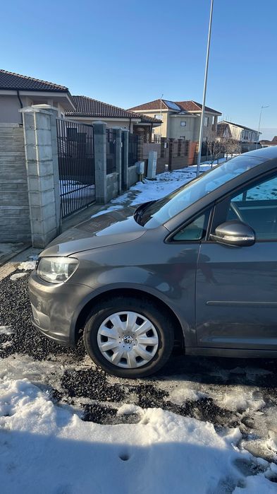 VW Touran, 2012, 1.6 TDI, Manual