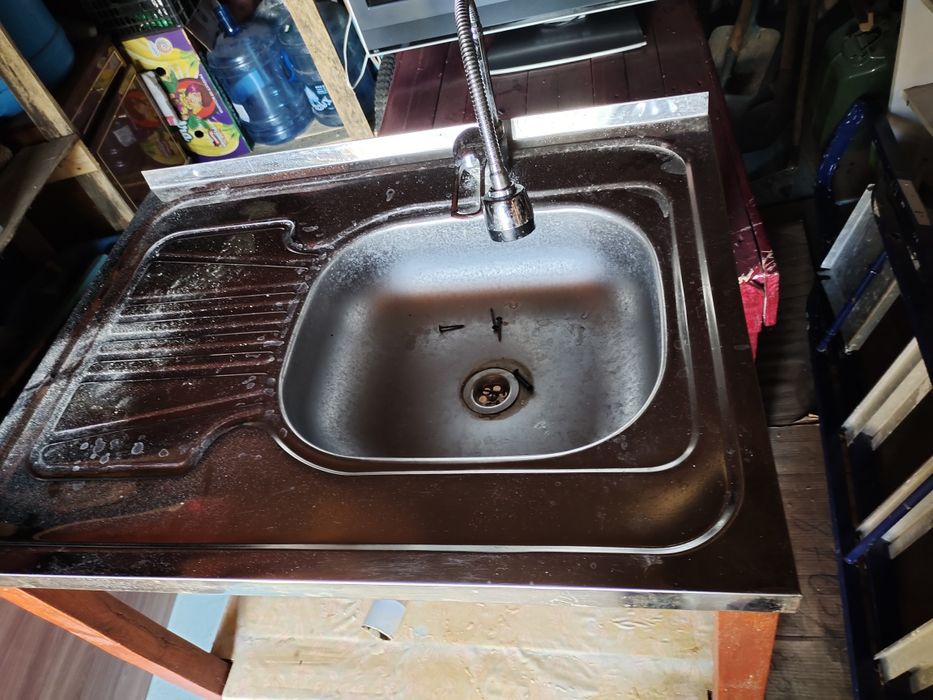 Продам накладную раковину