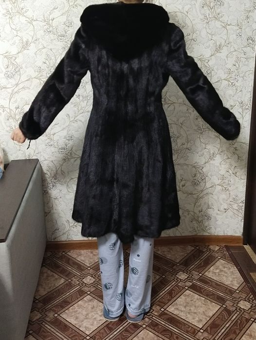 Продается норковая шуба