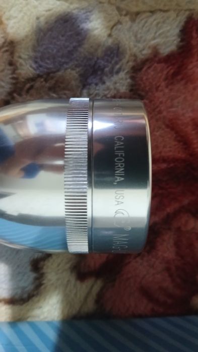 Продам фонарь новый