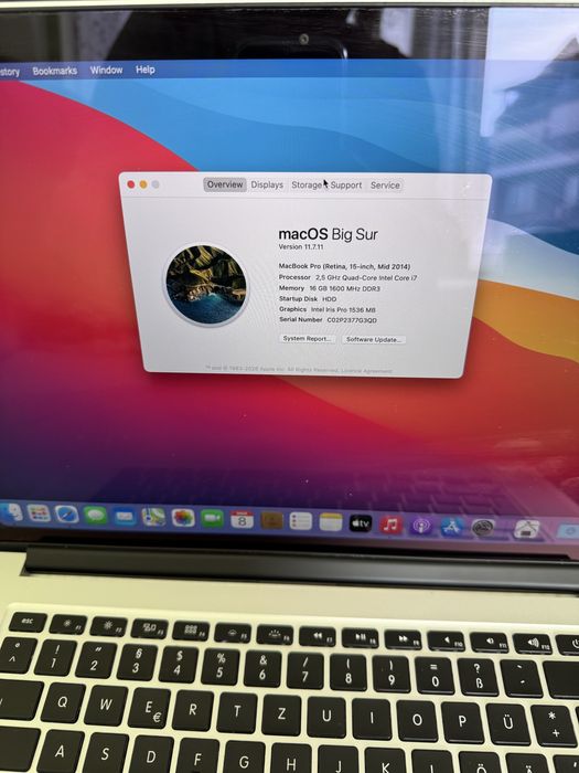 Macbook Pro laptop без забележки