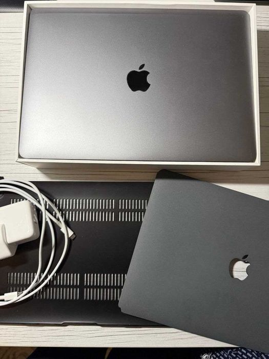 Macbook notebook