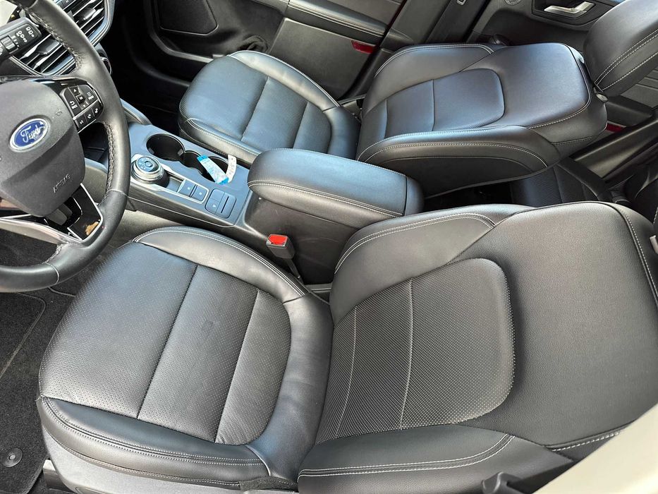Ford Kuga Hybrid Titanium 2.5 Duratec / Trend CVT 4WD/ Scaune piele
