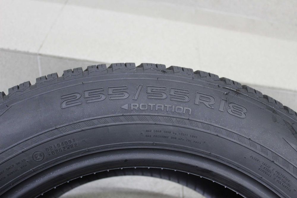 255/55-18 Nokian нова зимна гума 1 брой