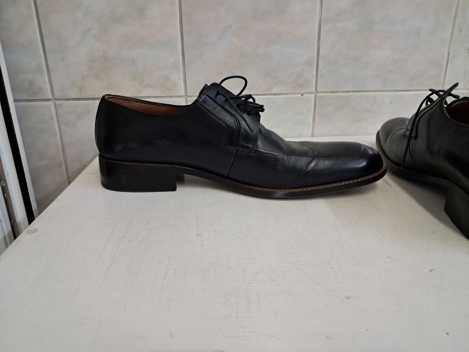 Продам мужские оригинальные туфли  Guy Laroche