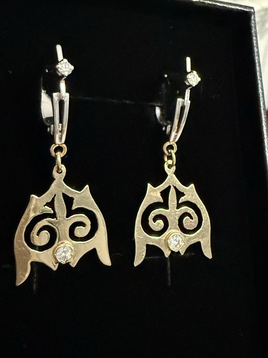 Бриллиантовые серьги