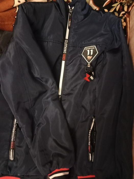 Детские камбинизоны по 100 тысяч каждый