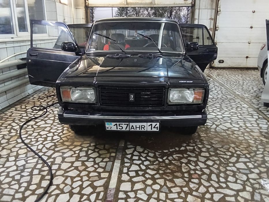 Продам машину Ваз Лада 2107