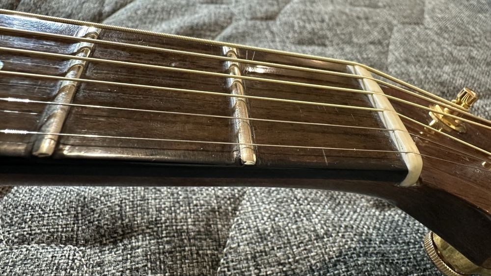 Продам в хорошие руки гитару