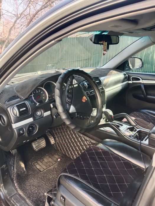 Порш Карен состояние хорошее срочно