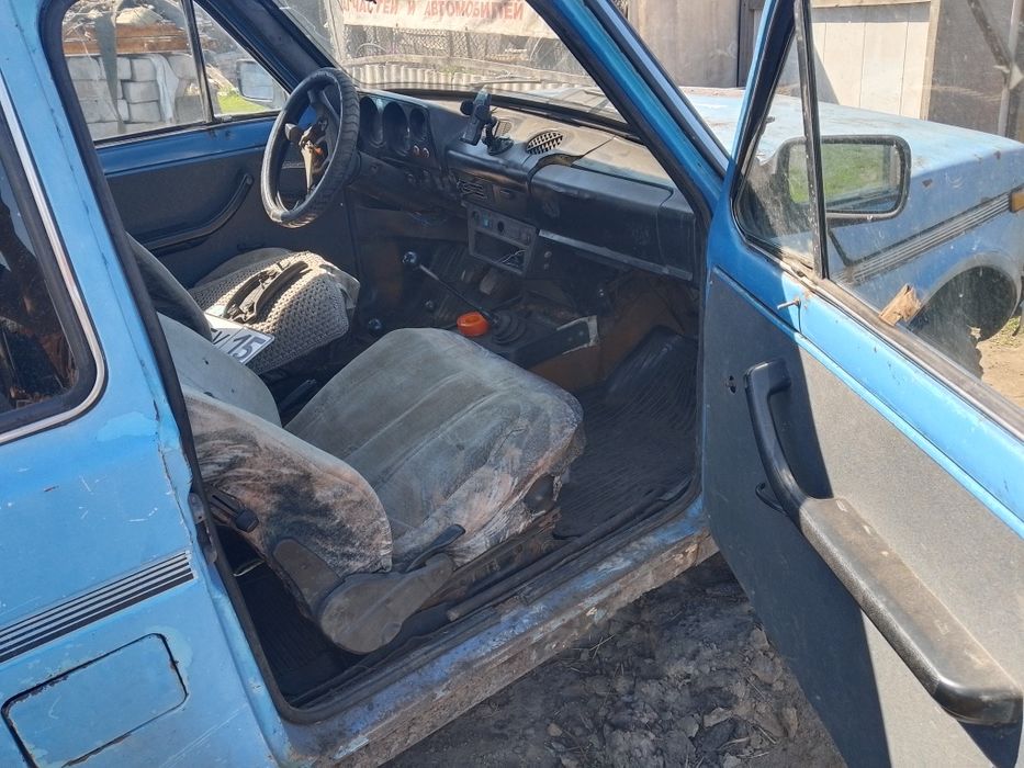 Продам ниву 2121 без двигателя