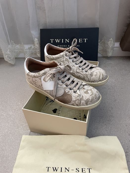 Сникърси Twinset
