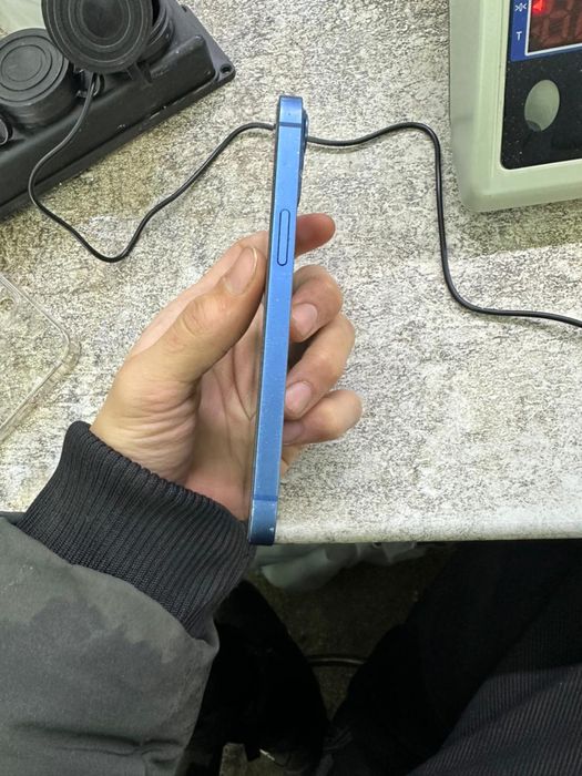 Iphone 13 81% аккум