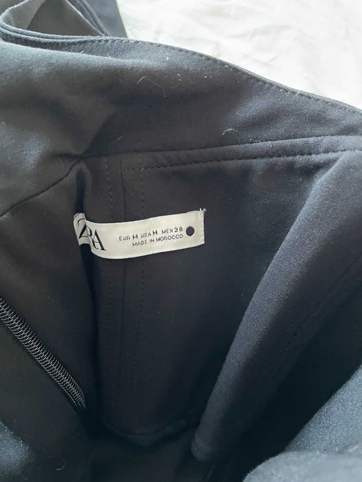 Rochie Zara neagra cu umeri goi