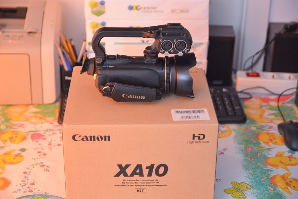 Cameră video Canon xa10 București Sector 1 stare perfectă