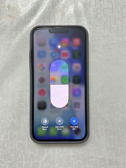 Айфон 13.