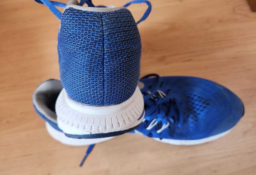 Nike спортни обувки 42,5