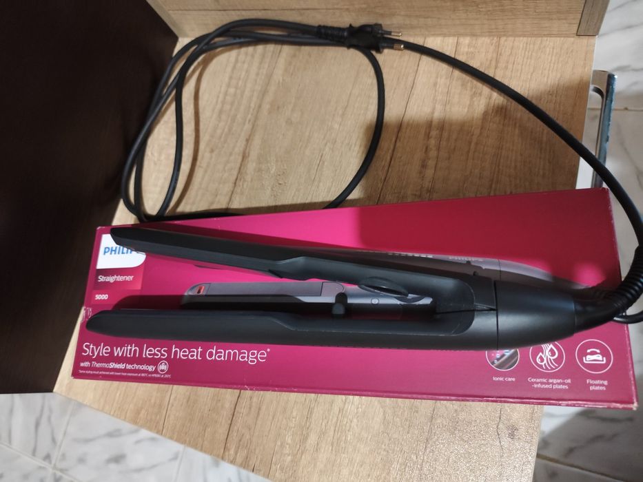 Преса за коса Philips