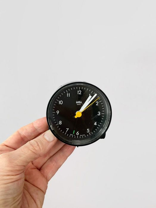 Ceas birou Braun