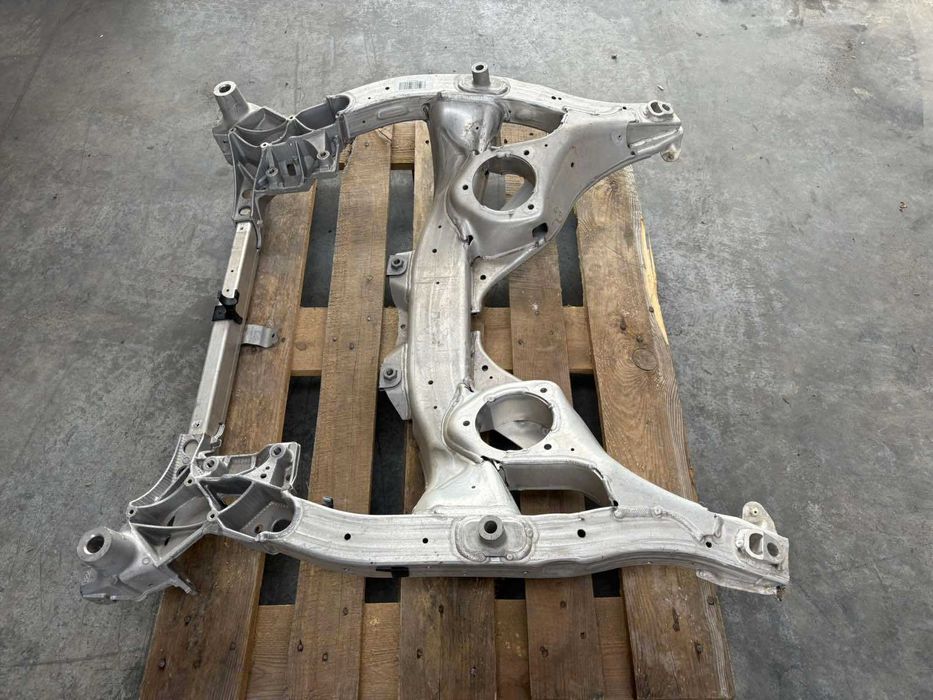 Преден мост БМВ Ф07 Ф10 Ф11 Ф06 Ф12 Ф13 Ф01 Ф02 на задно