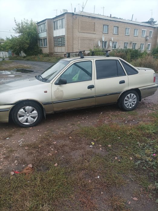 Продам нексию 1 8кл