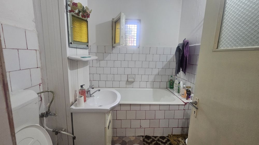 Apartament 3 camere zona Stadion-Cetate