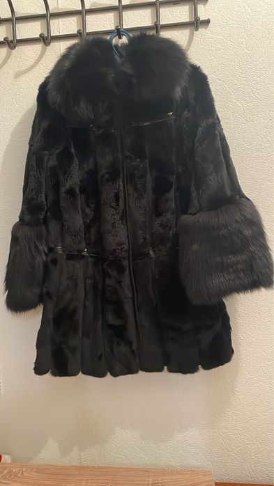 Шуба натуралка бобер, песец