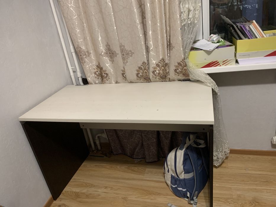 Срочно продам стол