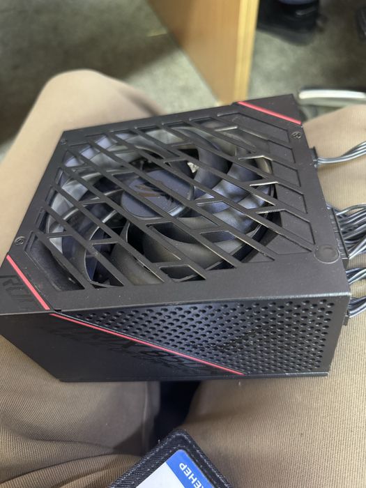 Блок питания ASUS ROG STRIX 850W GOLD