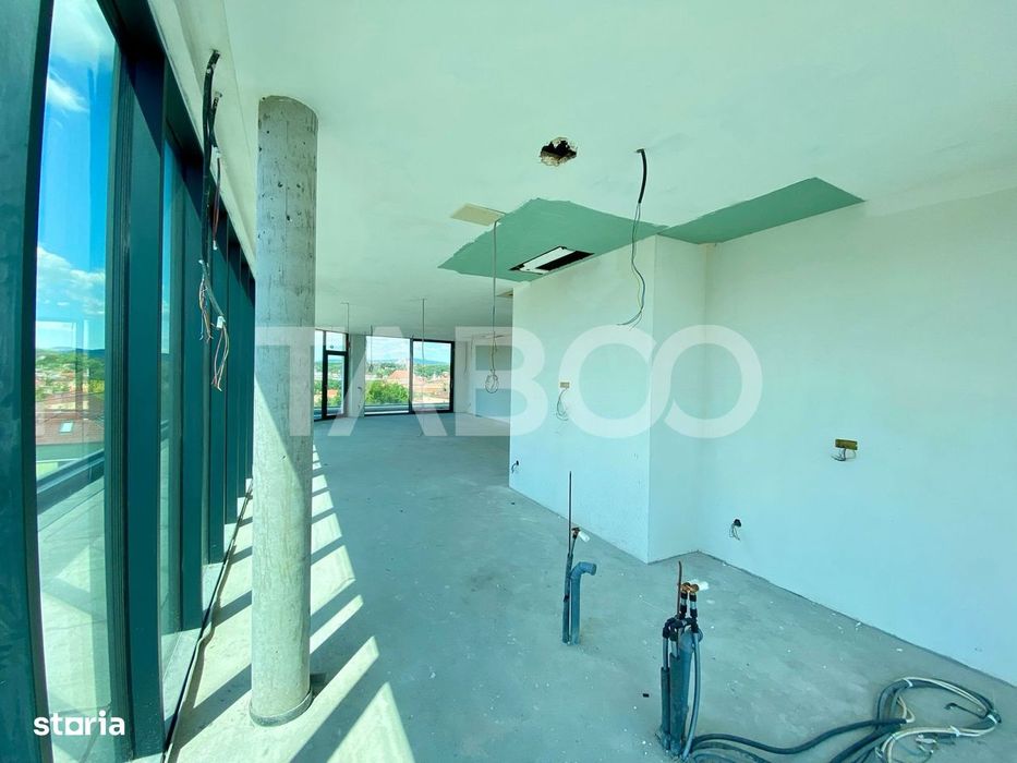 Penthouse zona Centrala semifinisat cu vedere panoramica de vanzare