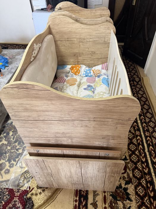 Продается детская кроватка