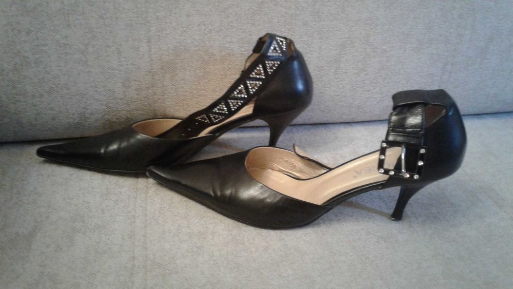 Продам туфли кожаные Италия