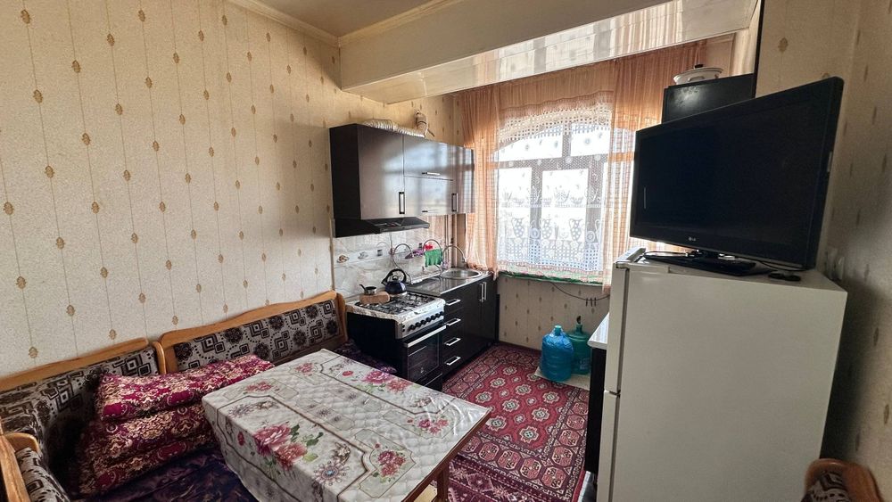 Элитный кизил гиштли домдан 1 хонали квартира сотилади Исмоил Гульрух