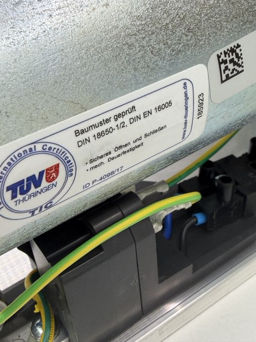 Sistem de actionare pentru usi batante cu 1 canat Slimdrive EMD Invers Nou