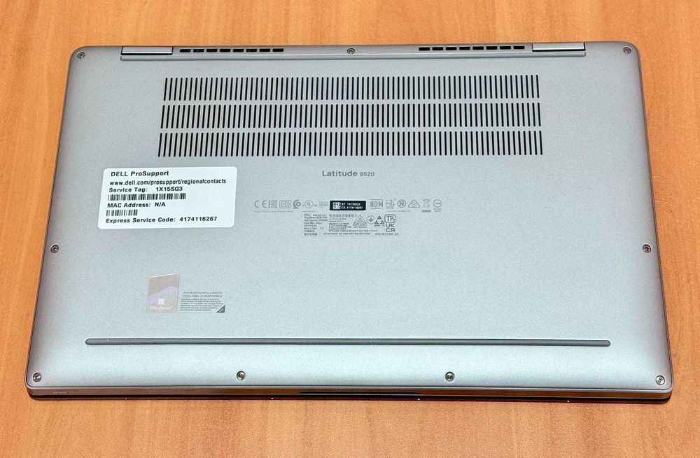 Dell Latitude 9520 / i7-1185G7 / 16GB RAM / 512GB SSD / 15.6" FHD IPS