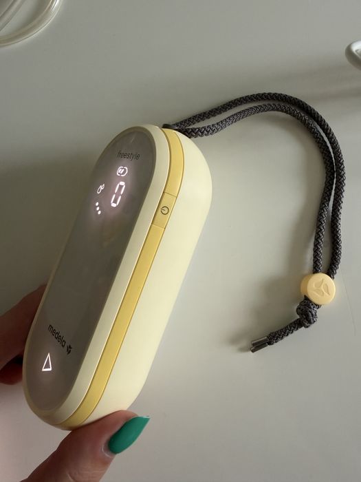 Pompă dublă electrică de sân Medela Freestyle Flex