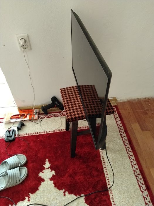 Vând televizor Smart TV