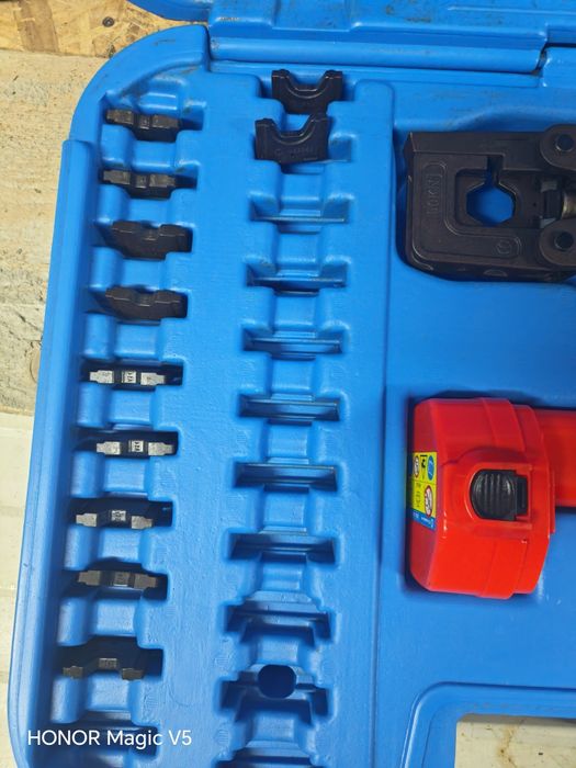 Presa de sertizat CEMBRE B50