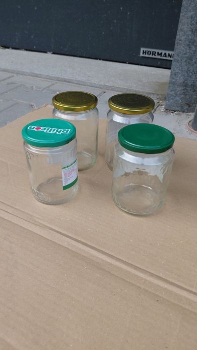 Буркани  омния  и винтове.