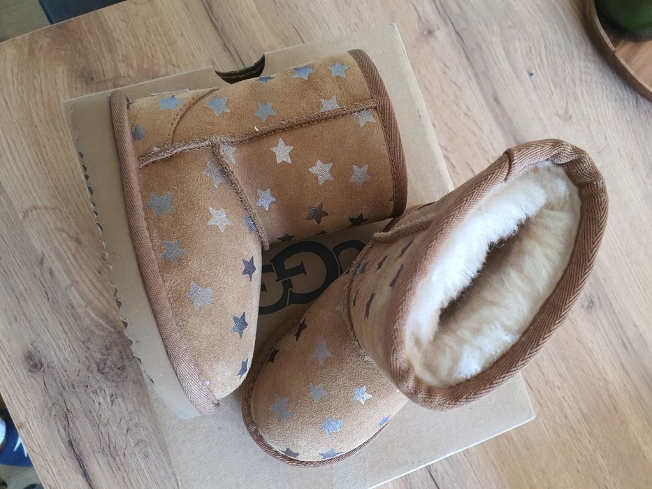 Бебешки ботуши Uggs 22 номер