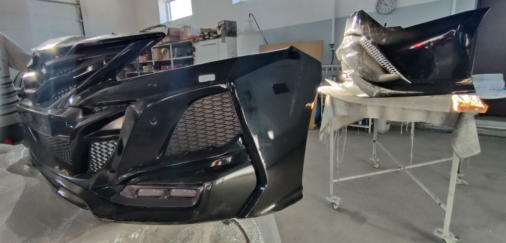 Продается два khan обвеса ,на Камри 70