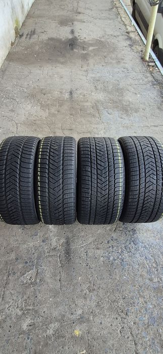 4 anvelope iarna Pirelli,fata 275/35/21,spate 315/30/21.Pret/bucata