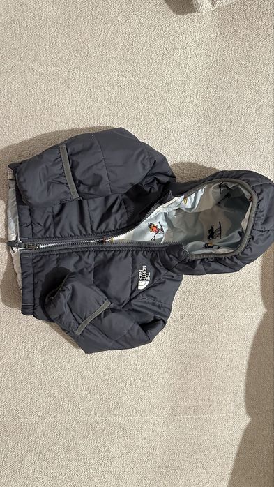 Geaca North Face 6-9 luni